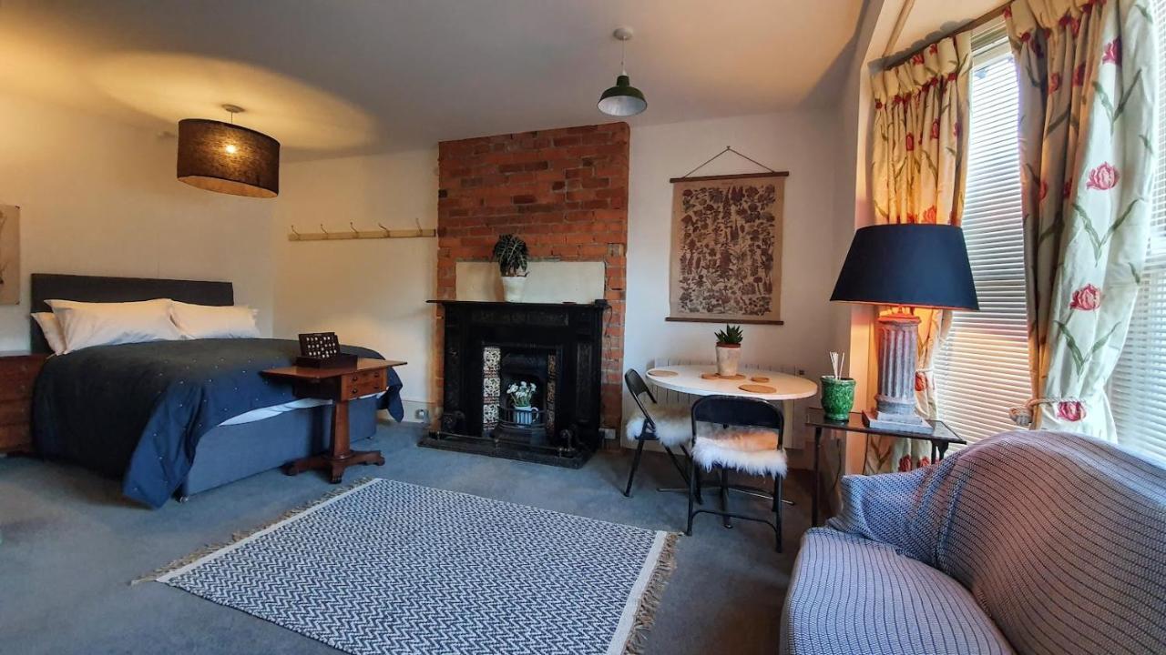 Stylish Town Centre Apartments Nailsworth Bagian luar foto