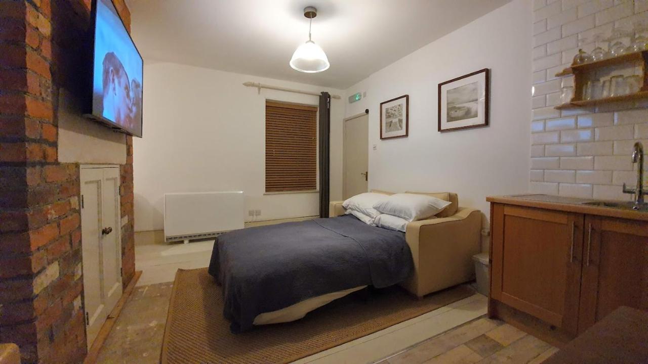 Stylish Town Centre Apartments Nailsworth Bagian luar foto
