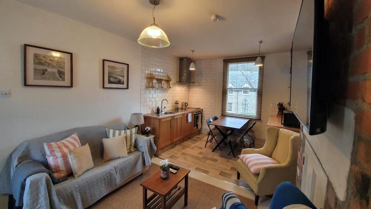 Stylish Town Centre Apartments Nailsworth Bagian luar foto