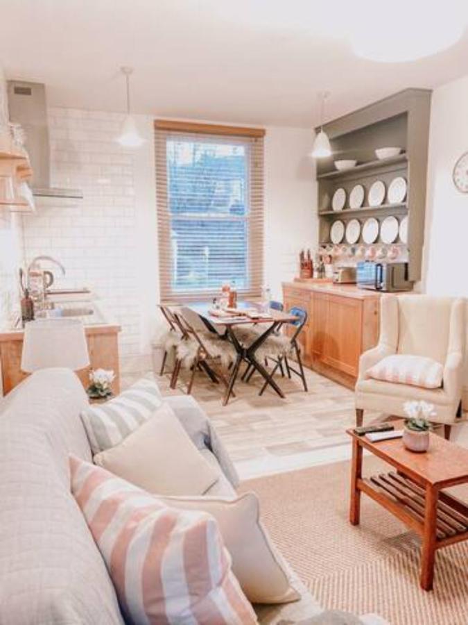 Stylish Town Centre Apartments Nailsworth Ruang foto