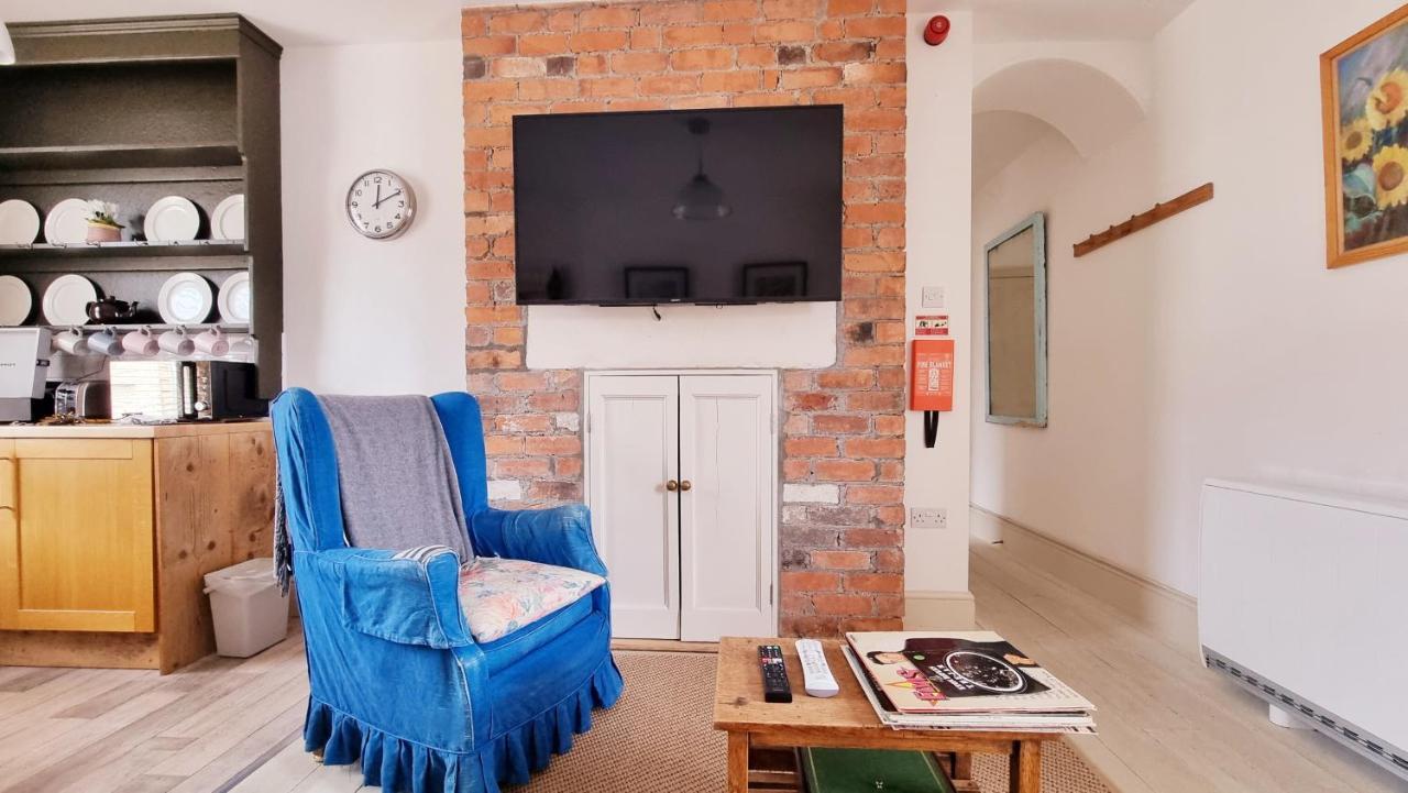 Stylish Town Centre Apartments Nailsworth Bagian luar foto