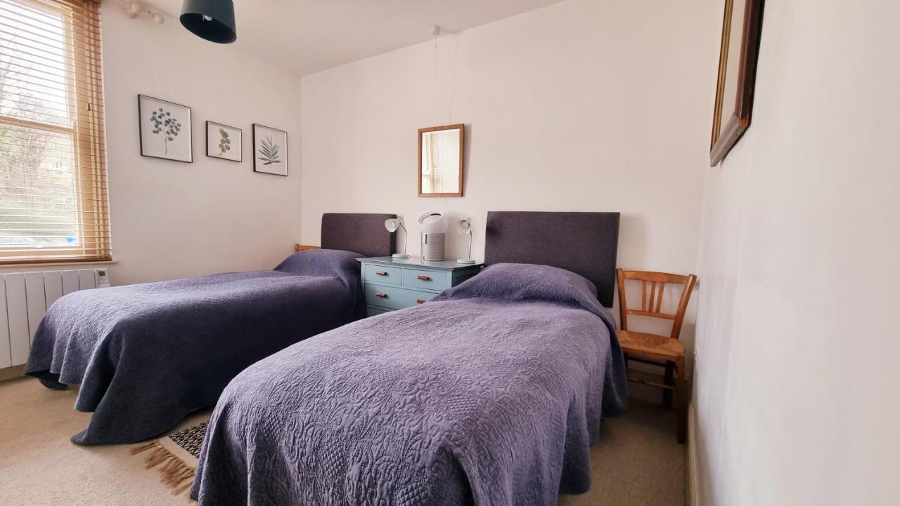 Stylish Town Centre Apartments Nailsworth Bagian luar foto
