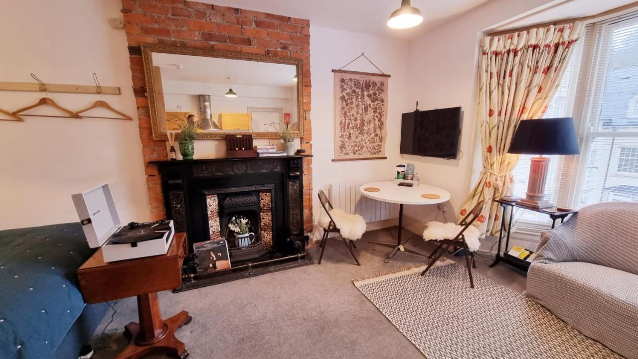 Stylish Town Centre Apartments Nailsworth Bagian luar foto
