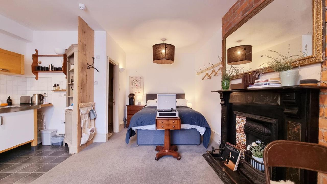 Stylish Town Centre Apartments Nailsworth Bagian luar foto