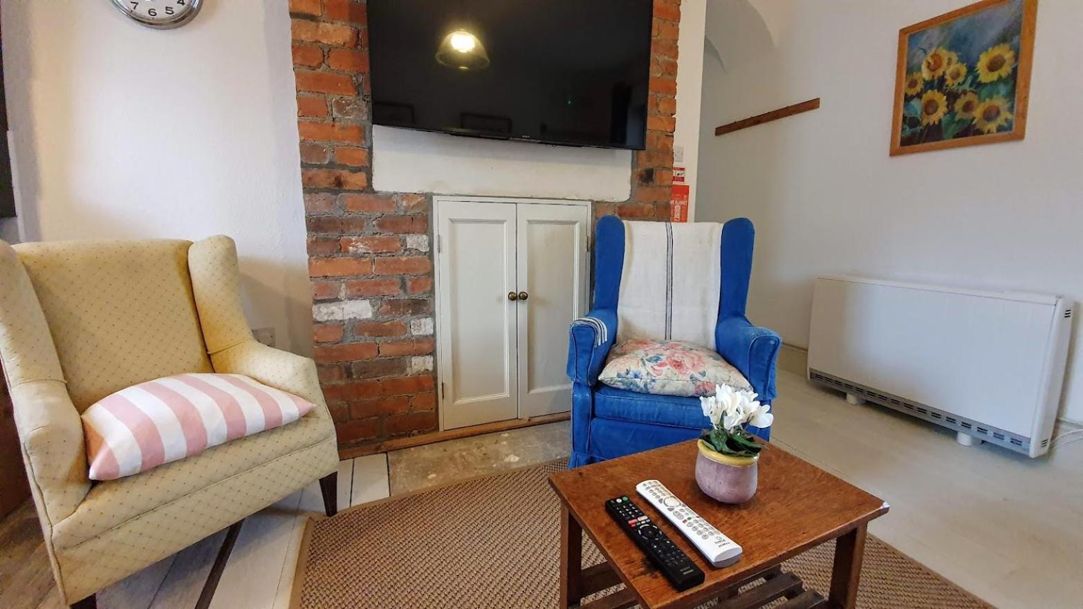 Stylish Town Centre Apartments Nailsworth Bagian luar foto